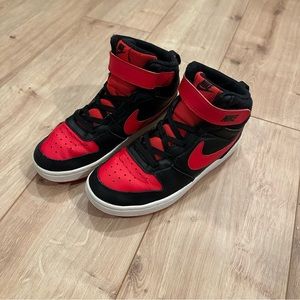 Nike Court Borough Mid 2 Boys Shoes